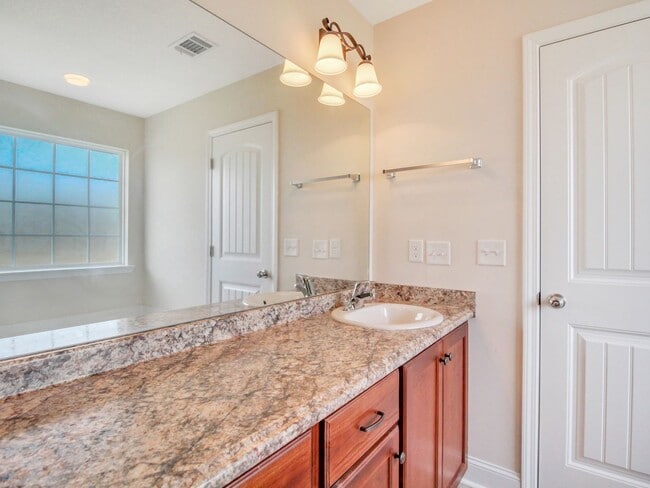 Building Photo - 85 Kinlock Ct