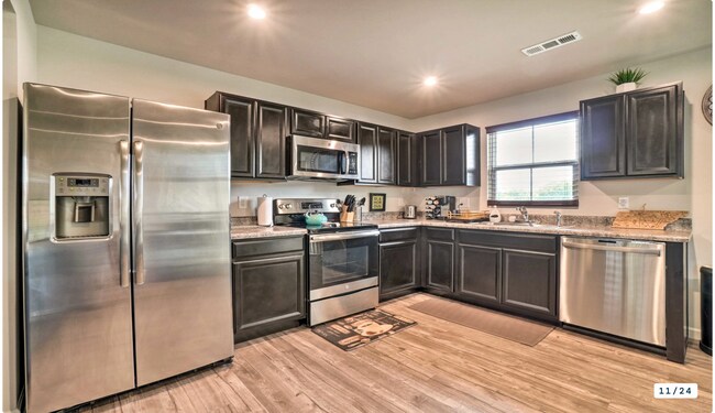 Building Photo - 2020-Built Beautiful 3 Bed 2.5 Bath End-Unit Townhome in Belle Arbor Community in Nashville, TN