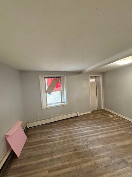 Building Photo - 66 Fairmount Ave