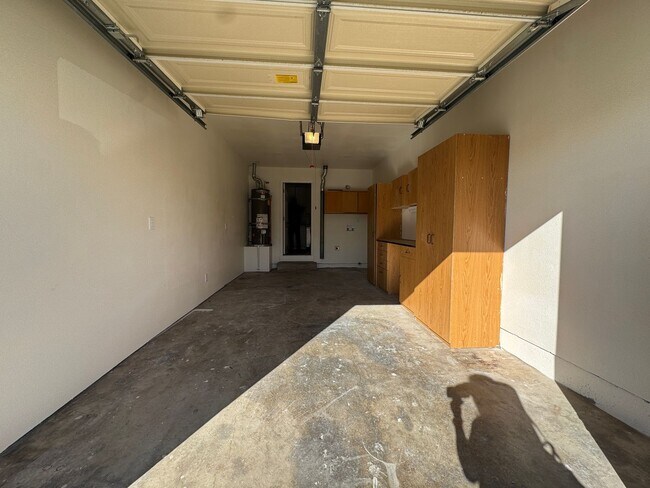 Building Photo - Samantha Way