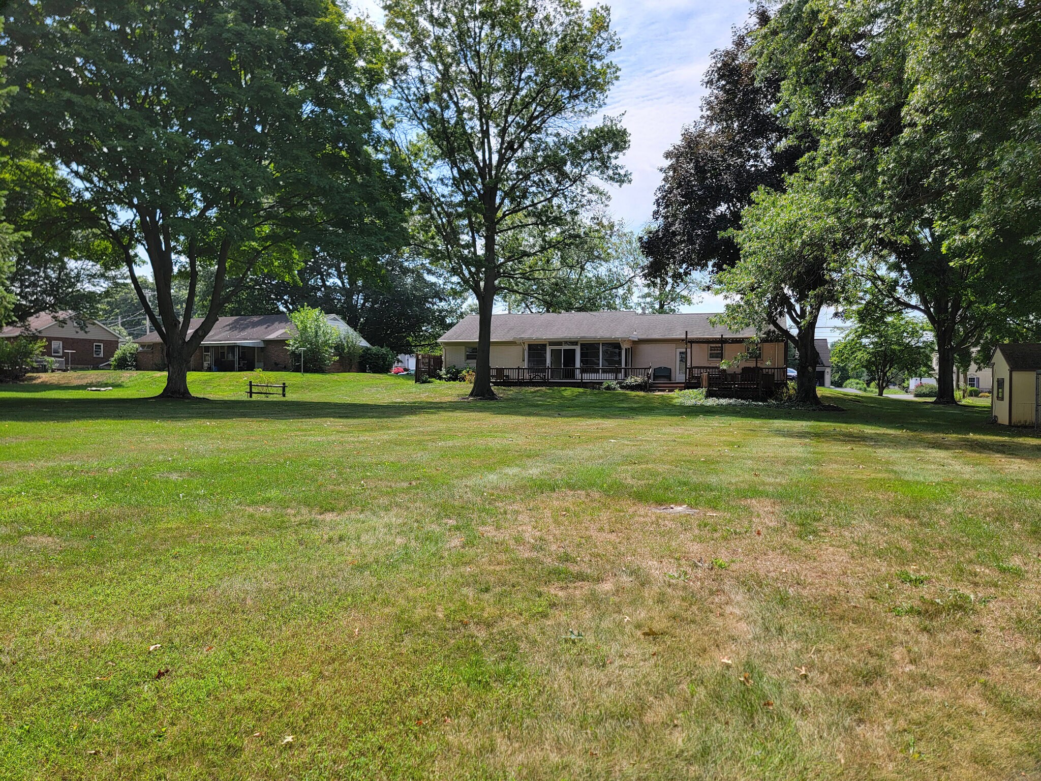 Building Photo - 609 W Orange St