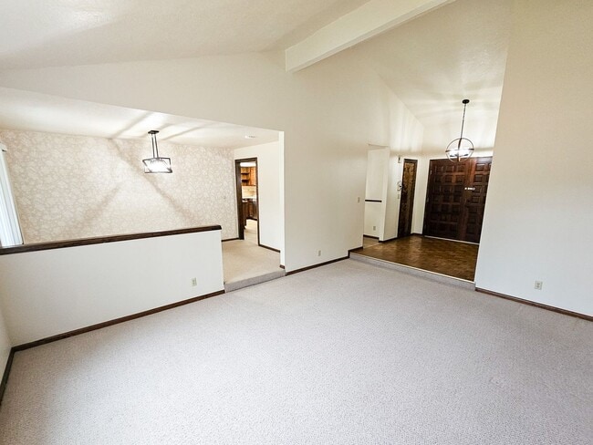 Building Photo - 3642 Meadow Park Loop NE