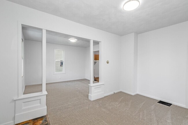 Building Photo - 705 Smith Ave SW