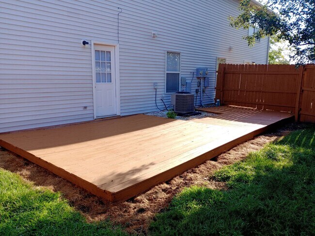 Building Photo - 2416-2418 Calder Ct.