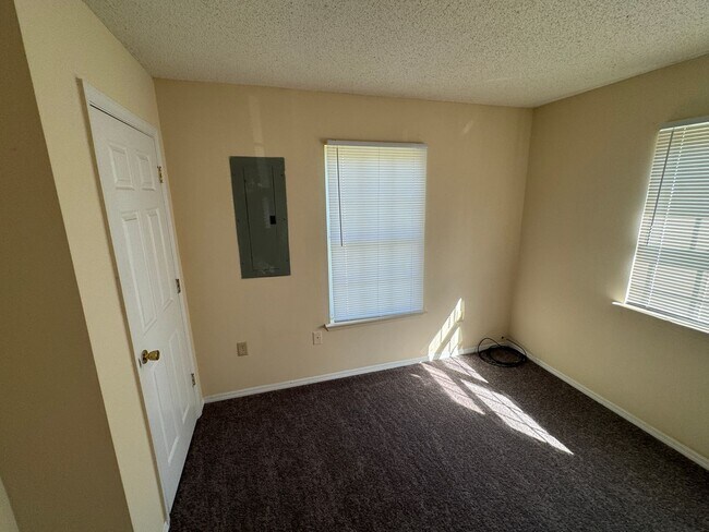 Building Photo - 3 Bedroom House in East Tarboro