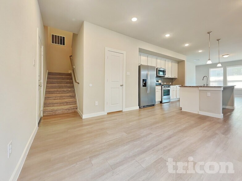 Building Photo - 5159 Klein Orchard Dr