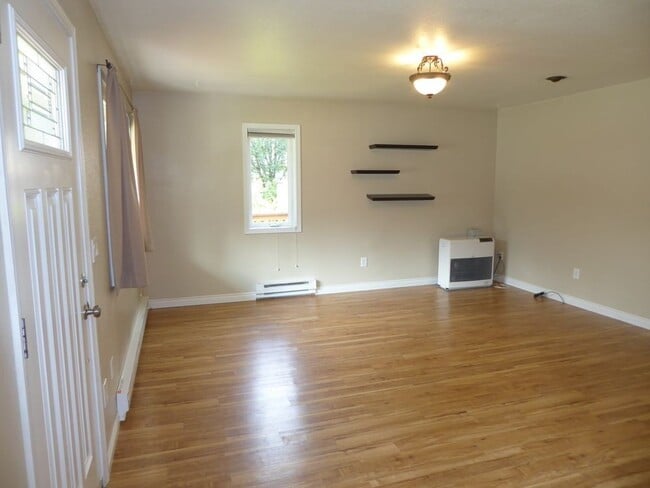Building Photo - 9236 Emily Way