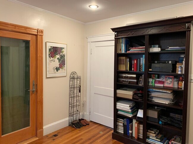 Building Photo - 23 Lafayette St