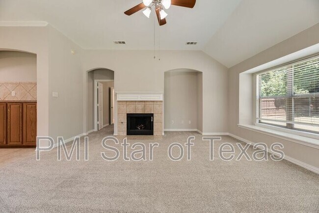 Building Photo - 7600 Shasta Dr