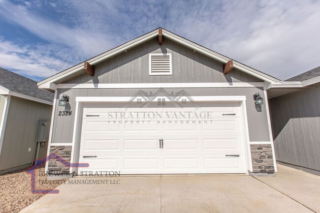 Building Photo - 2324 W Mobile Ln