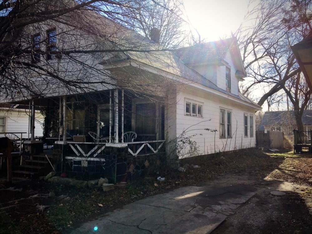 Building Photo - 2505 E 2nd St N