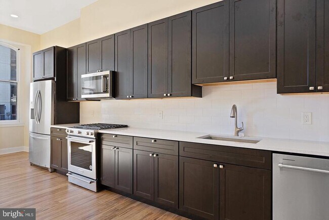 Building Photo - 2029 Walnut St