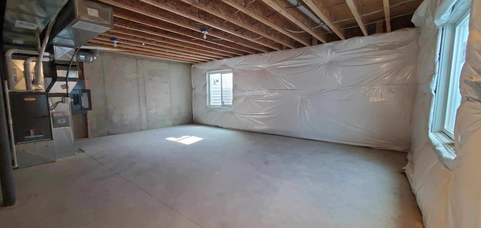 Unfinished basement - 4355 24th Street Rd