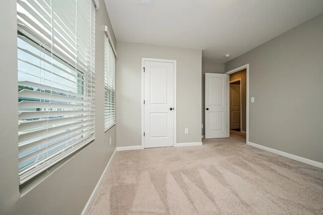 Building Photo - 1210 Starmoss Ln