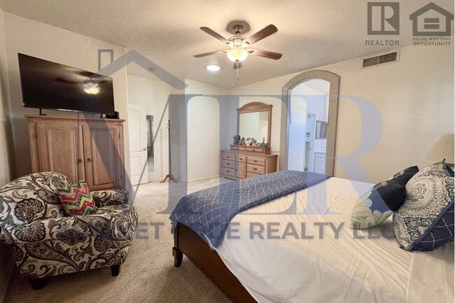 Building Photo - 3Bed/2Bath Furnished Home in 55+ Community in Peoria! Move-In Ready on 03/05/2026!
