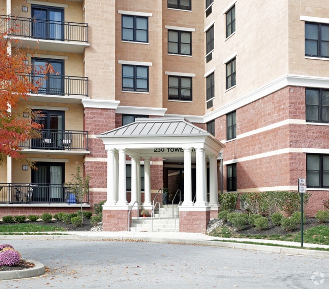 Building Photo - The Towers at Greenville