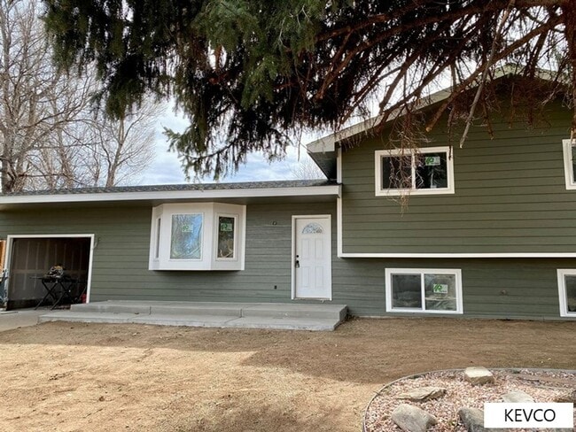 Building Photo - Tastefully Renovated Home!