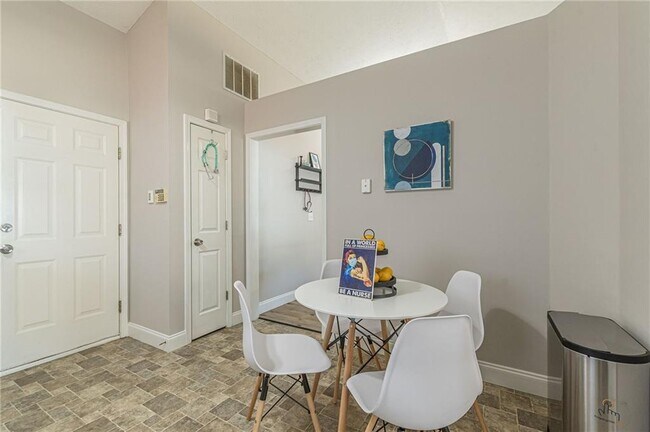 Building Photo - 3195 Jorden Crest Ct NW