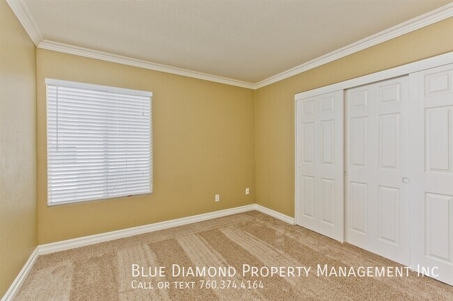 Building Photo - 801 Mosaic Cir