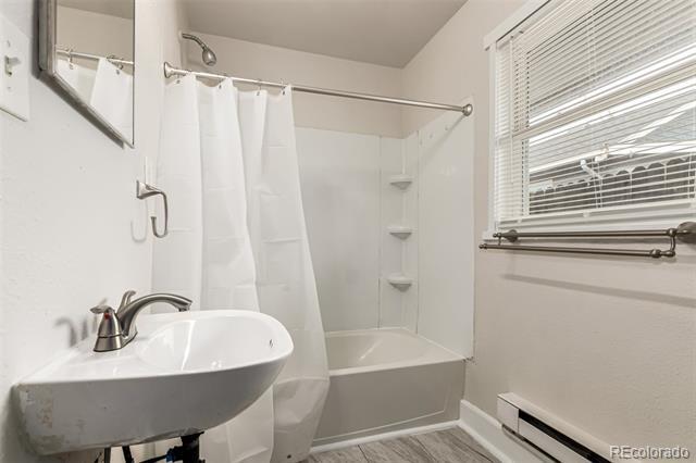 Building Photo - 1538 Clinton St