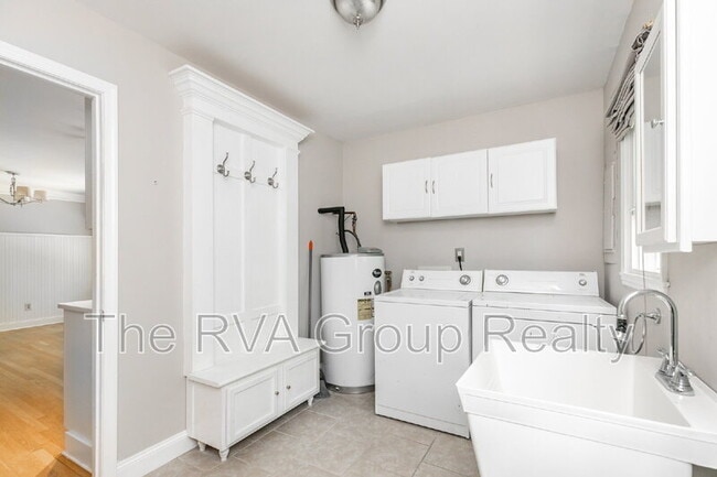 Building Photo - 11000 May Apple Terrace