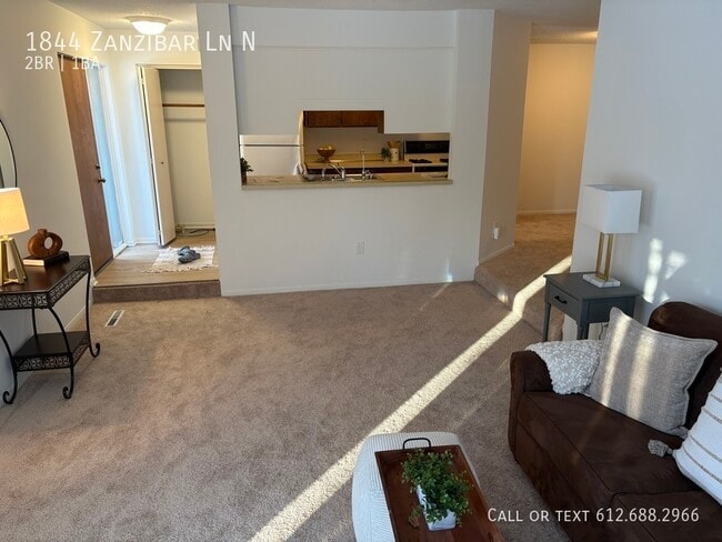 Building Photo - 1844 Zanzibar Ln N