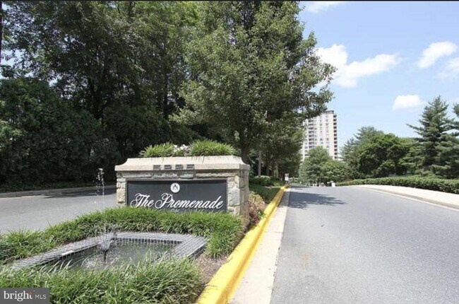 Building Photo - 5225 Pooks Hill Rd