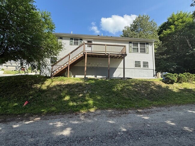 Building Photo - 22 Boyden St