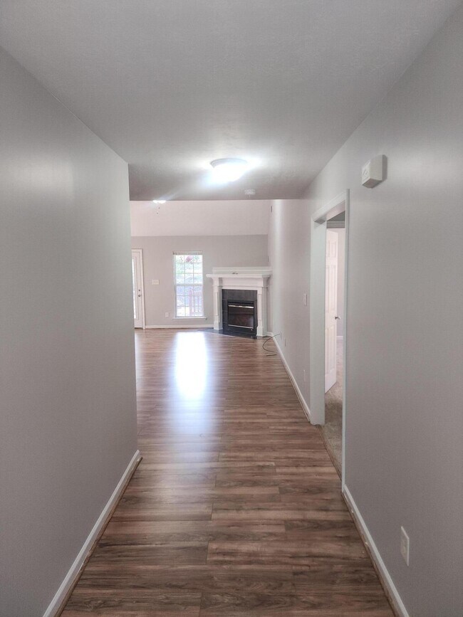 Building Photo - 789 Michelle Ct