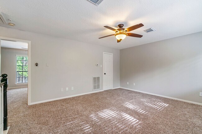 Building Photo - 31 N Duskwood Pl
