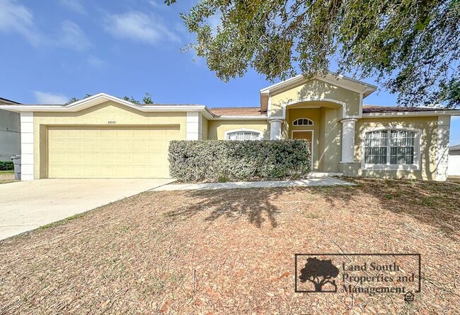 Primary Photo - 5557 Beverly Rise Blvd