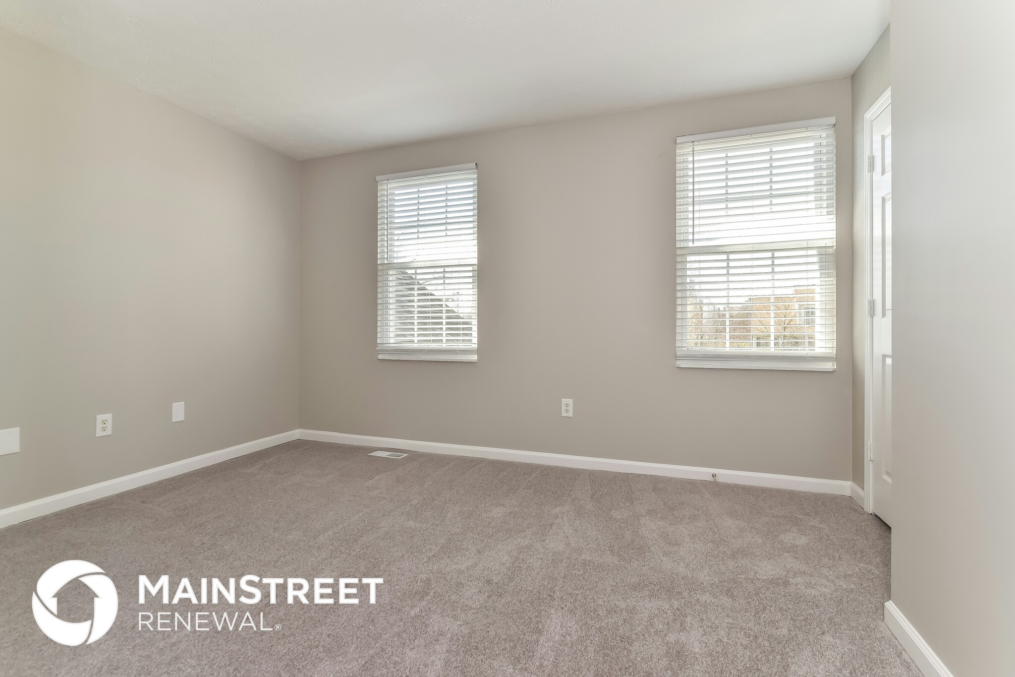 Building Photo - 6415 Hollingsworth Dr