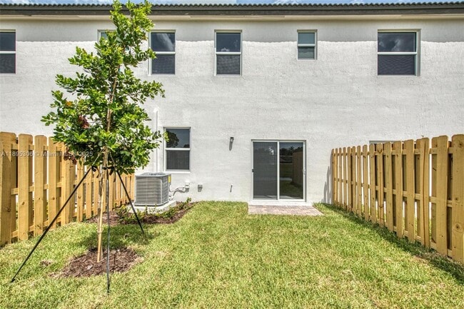 Building Photo - 12577 NW 23rd Pl