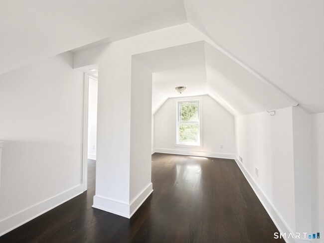 Building Photo - 451 Hollister Ave