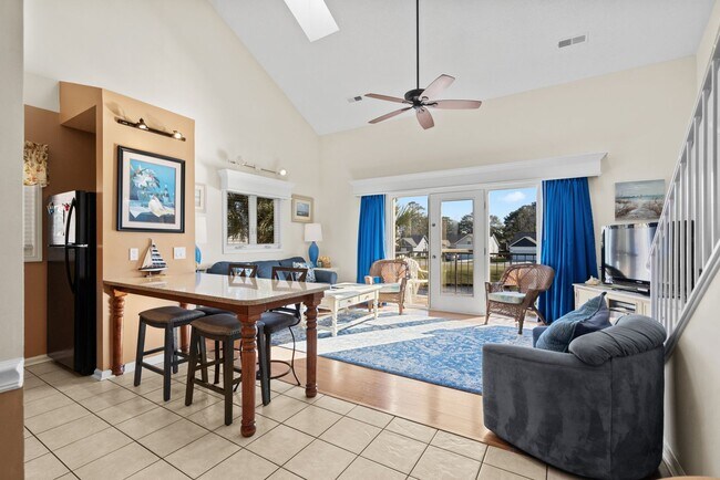 Building Photo - All Inclusive Seasonal Rental Available Oc...