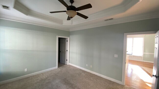 Building Photo - Harbor Club, Carriage Ridge - 3bd/2.5ba