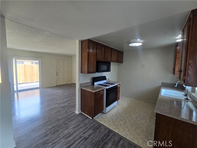 Building Photo - 359 Woodland Pl