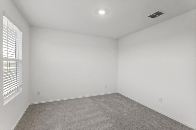 Building Photo - 153 Rodney Boat Rd