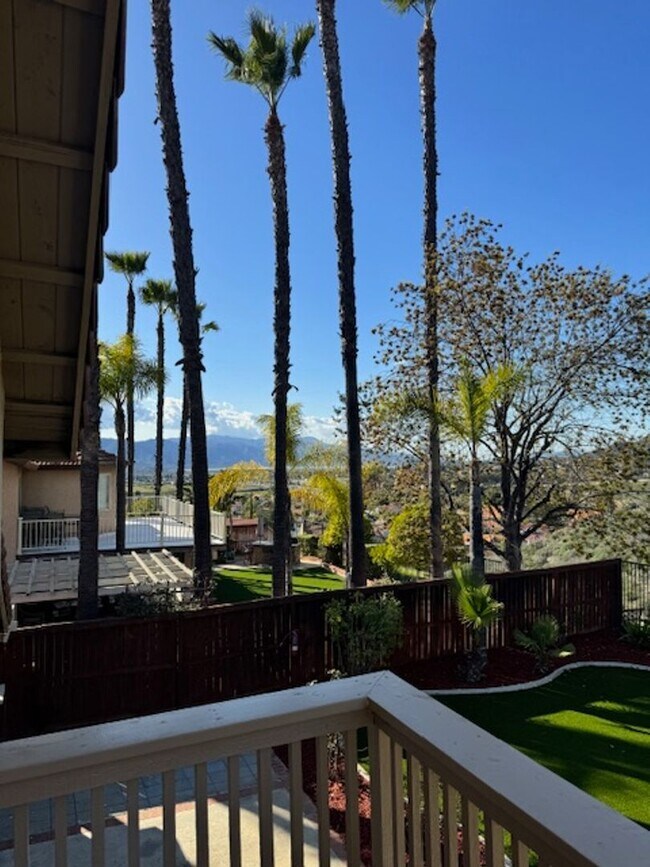 Building Photo - Beautiful 3 Bedroom 2.5 Bath Home!!