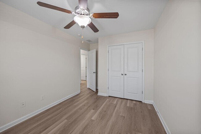 Building Photo - 8988 Cat Tail Pond Rd