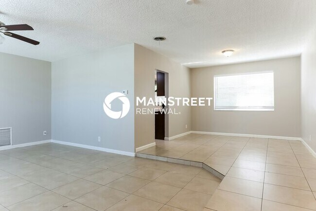 Building Photo - 3 Bedroom Pet-Friendly Home in Lauderhill, FL with Main Street Renewal