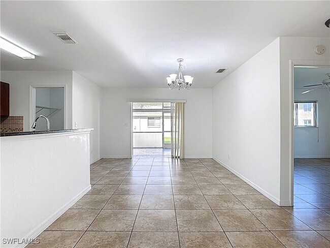 Building Photo - 1107 Cape Coral Pkwy W