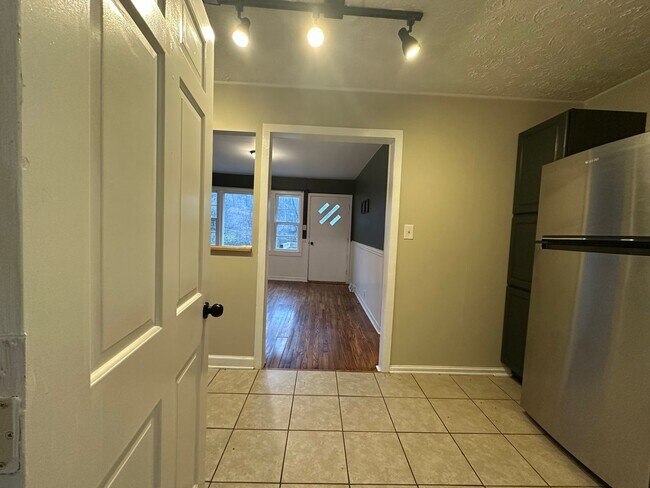 Building Photo - One Level Ranch In Rustburg