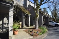 Building Photo - 4075 Jefferson Pkwy