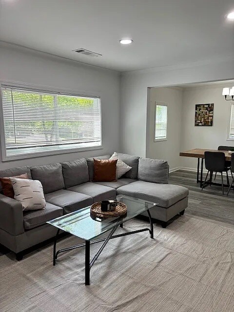 Building Photo - Room in House on Lisbon Dr SW