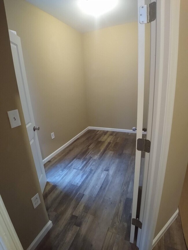 Building Photo - 45 N 59th St