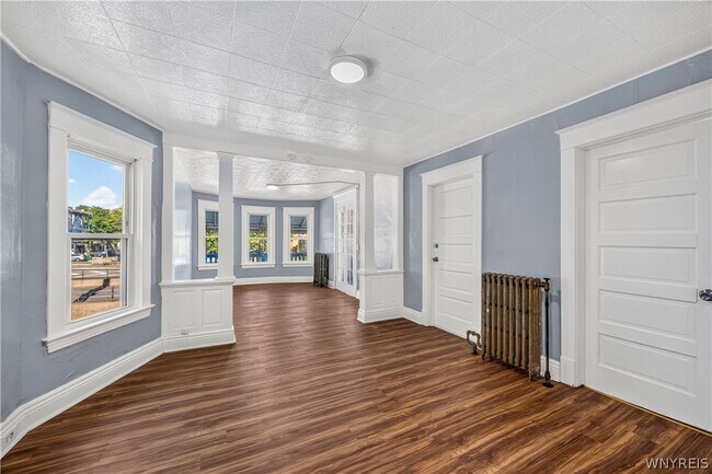 Building Photo - 563 Humboldt Pkwy
