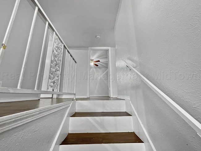 Building Photo - Charming Home in North Arlington