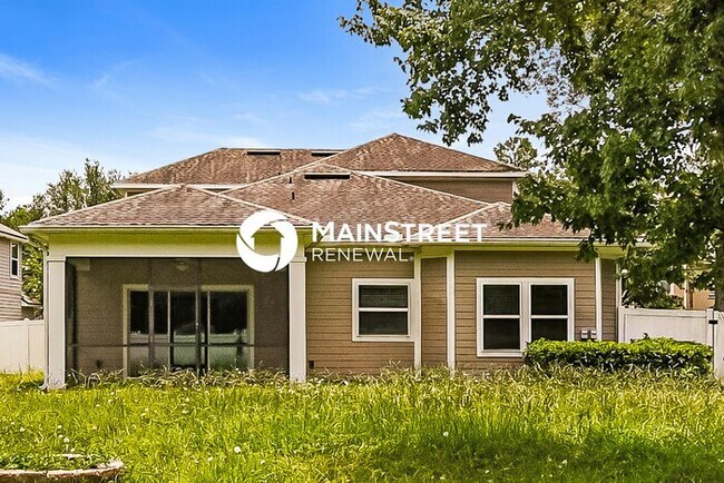 Building Photo - 4 Bedroom Pet-Friendly Home in Jacksonville, FL with Main Street Renewal