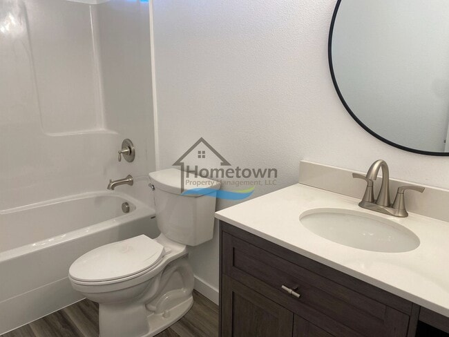 Building Photo - 2 Bedroom 1 Bath House Built in 2022 Avail...